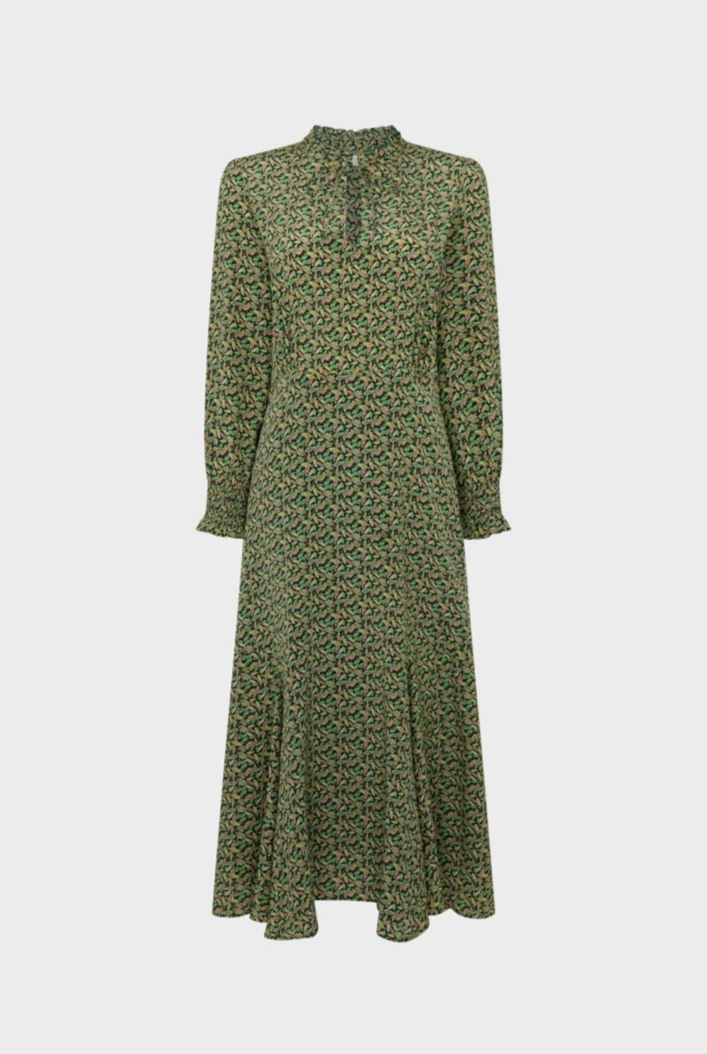 Made from 100% Silk Crepe de Chine, this Silk Pleated Dress is a transeasonal must-have for Autumn. Coming in a Green Leaves Liberty Print fabric, this dress exudes elegance. Pair with chunky boots or heels to create a stylish Autumnal outfit.