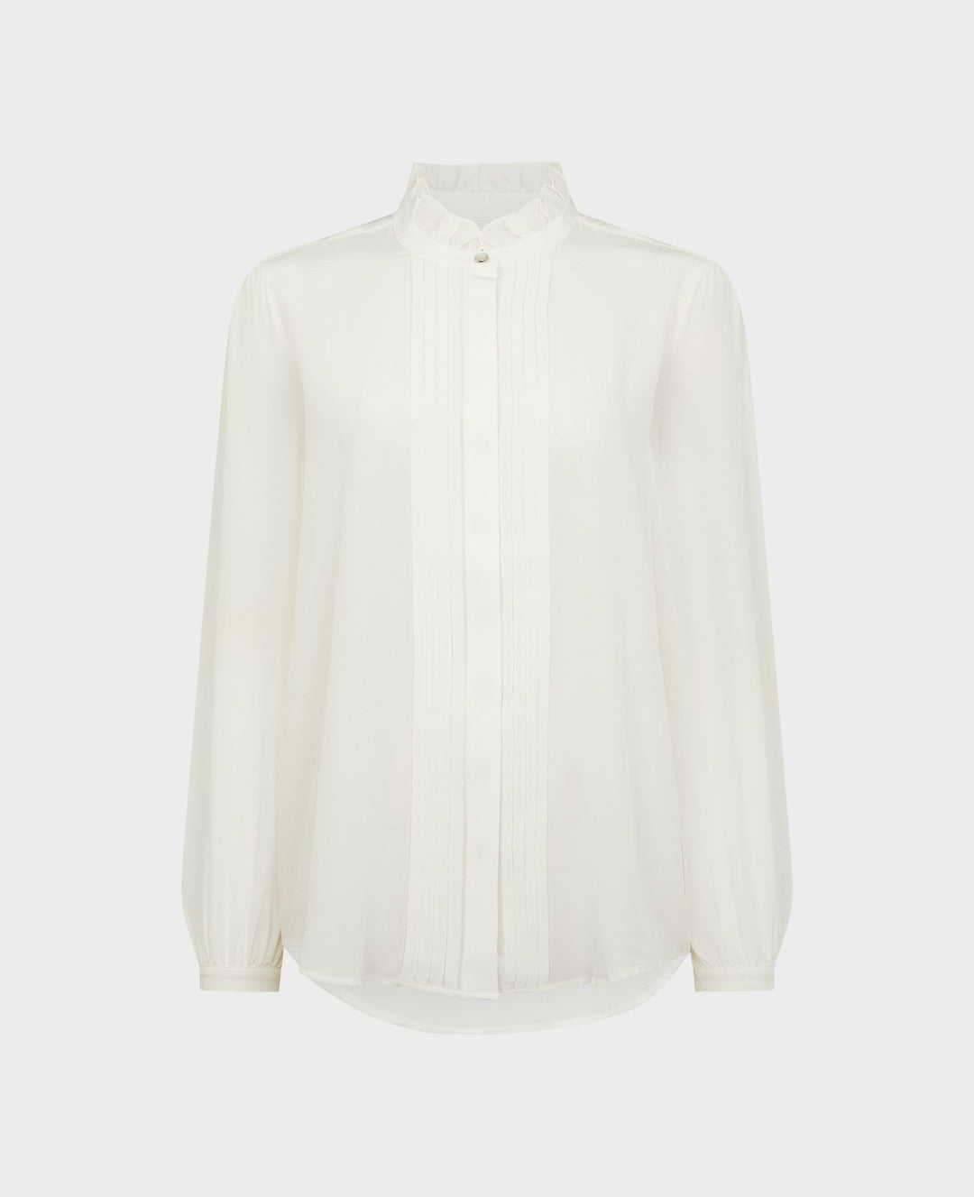 The dainty details of this pretty shirt set it apart from the rest. From the pintuck front detailing and decorative top buttons to the frill collar, this silk shirt goes from season to season with grace. 